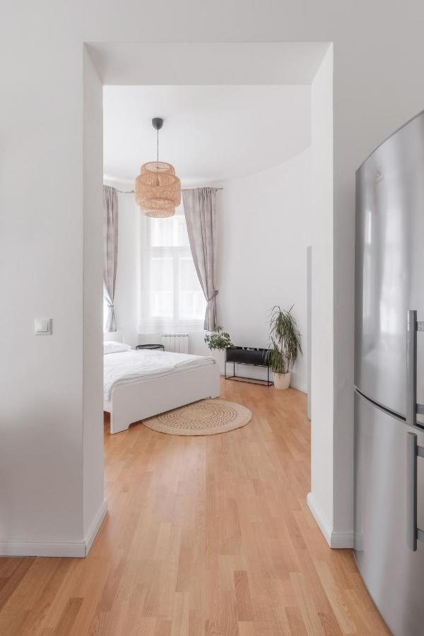 Luminous Apartment For 2 Near Wenceslas Square By Prague Days Luaran gambar